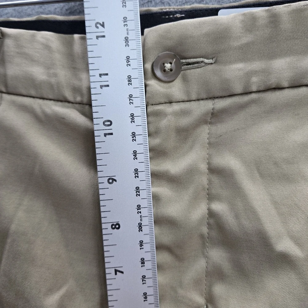 Nike Men Shorts 40 Khaki Embroidered Chino Dri-Fit Standard Fit Golf Shorts READ